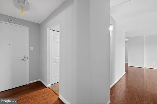 $2,100 | 200 North Pickett Street, Unit 506, Alexandria, VA 22304