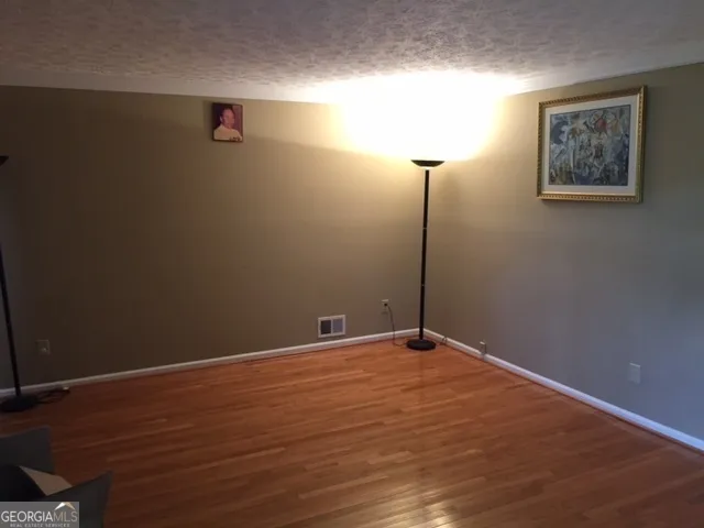 $2,400 | 109 Hickory Road, Fayetteville, GA 30214