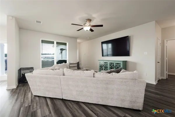 $2,300 | 445 Appalachian Trail, Copperas Cove, TX 76522