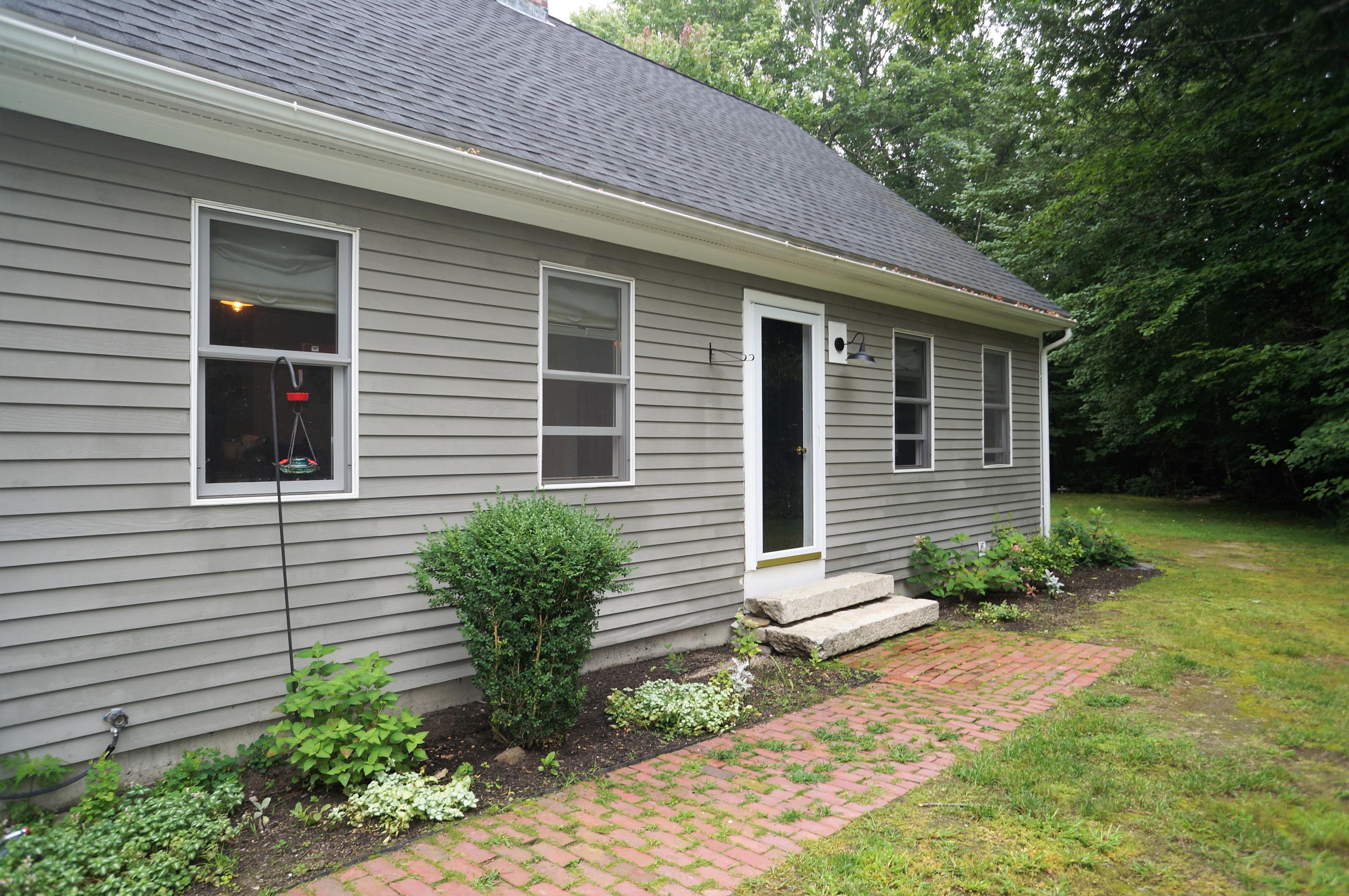 9 Pond View Road Standish, ME 04084 - Photo 3 of 58 DSC03175