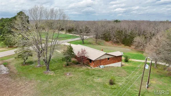 $324,500 | 4393 Highway Dd Cuba Mo 65453, Cuba, MO 65453