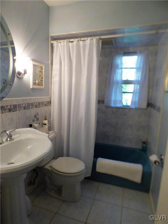 2820 Middletown Road Bethlehem, PA 18020 - Photo 17 of 29