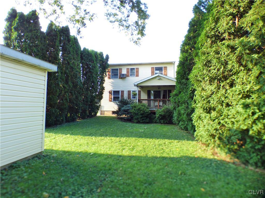 2820 Middletown Road Bethlehem, PA 18020 - Photo 4 of 29