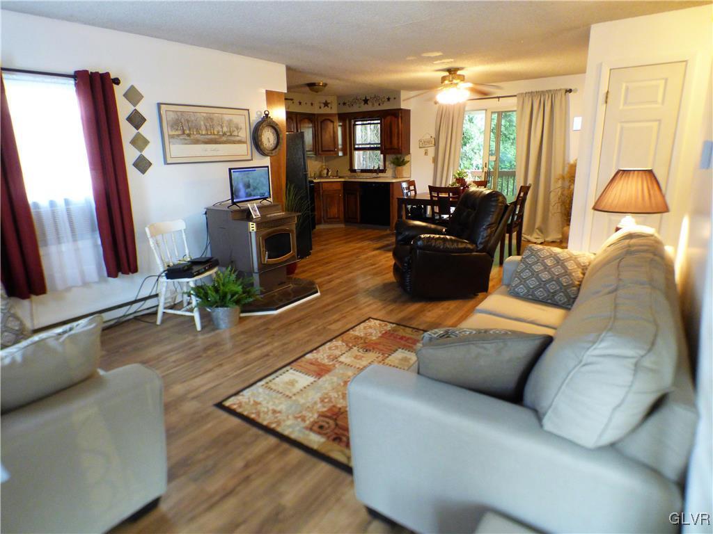 2820 Middletown Road Bethlehem, PA 18020 - Photo 8 of 29