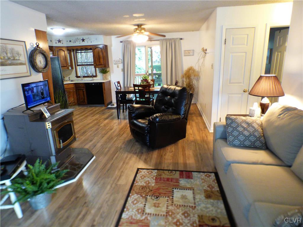 2820 Middletown Road Bethlehem, PA 18020 - Photo 9 of 29