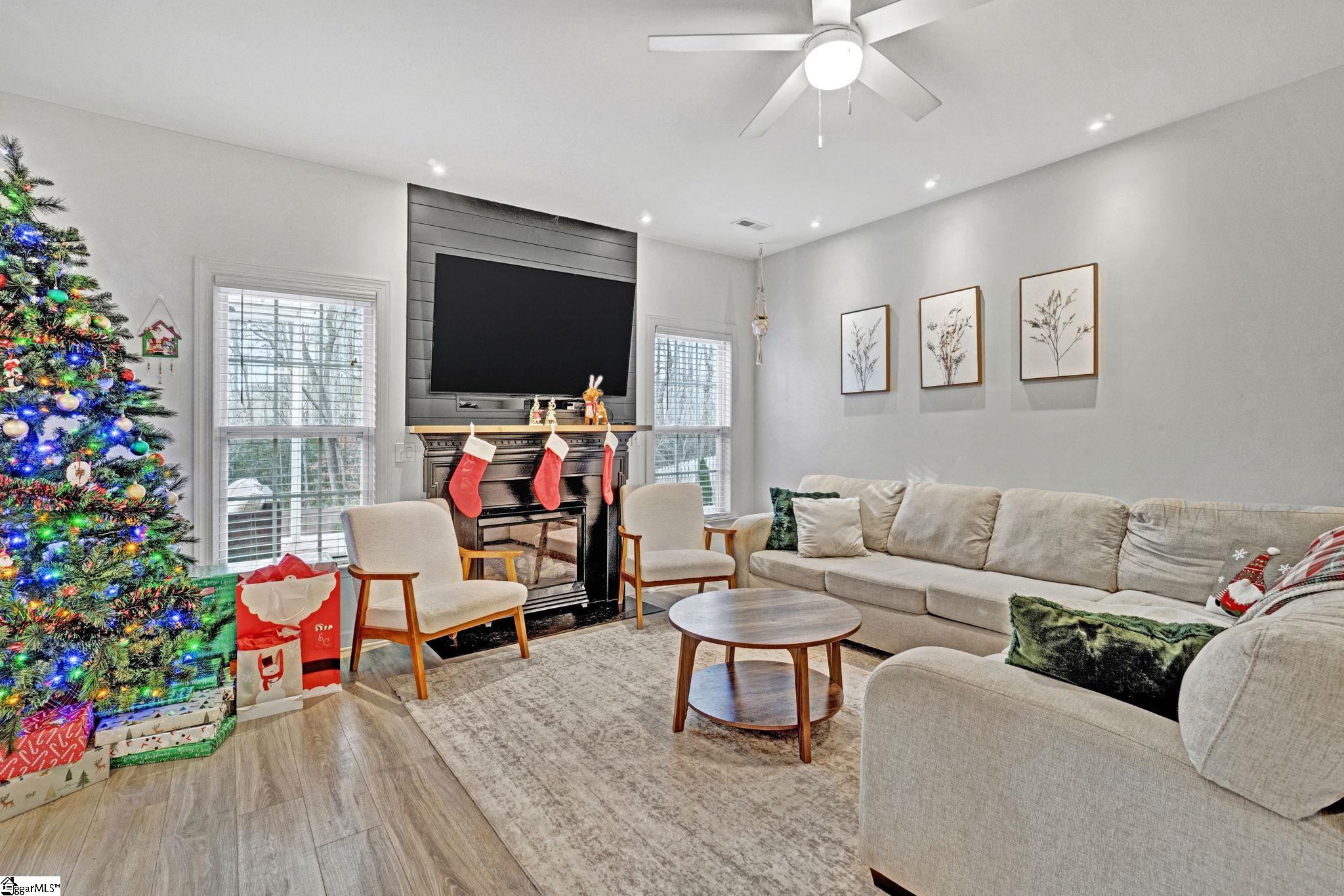 124 Garfield Lane Simpsonville, SC 29681 - Photo 15 of 42