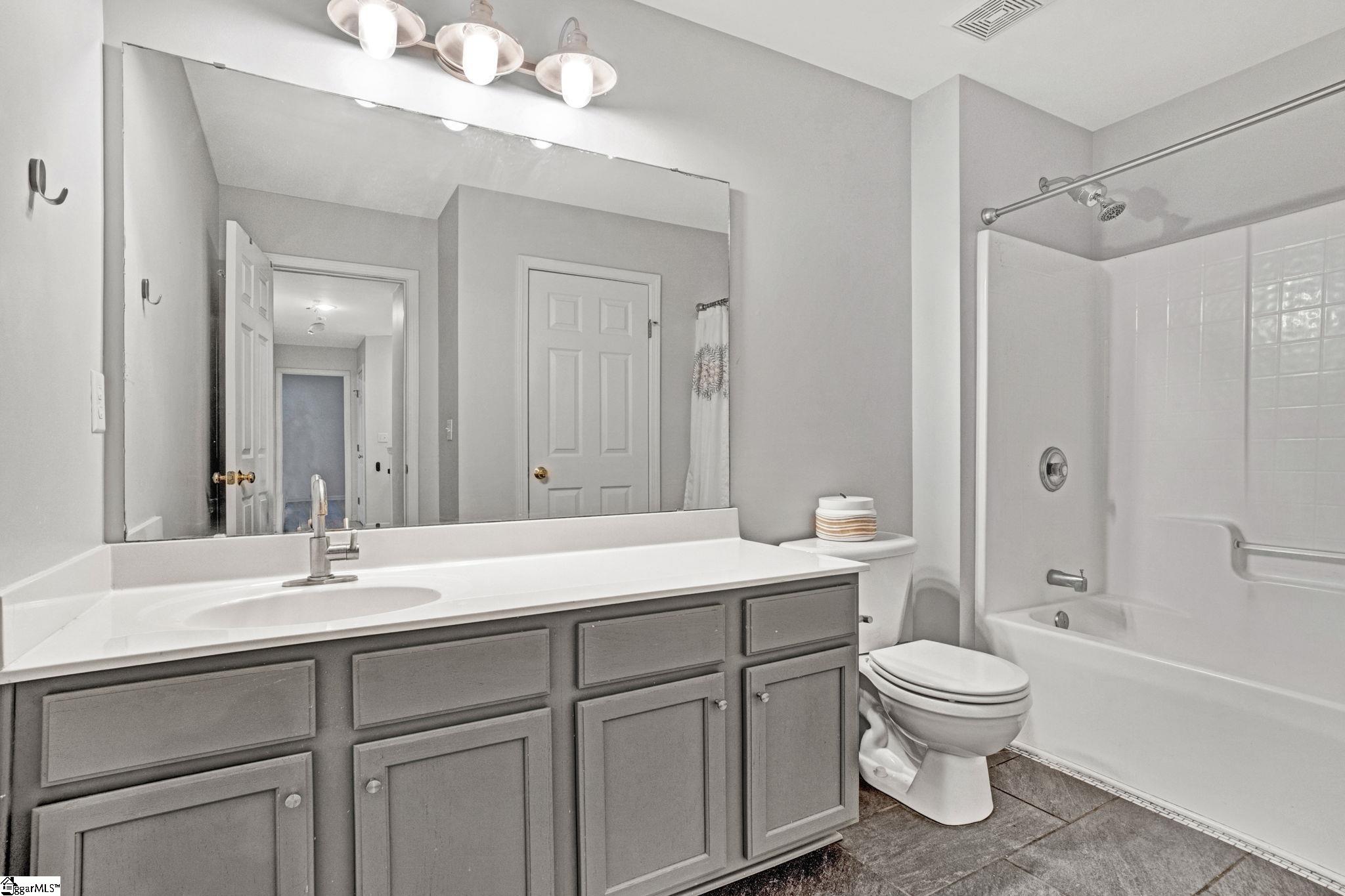 124 Garfield Lane Simpsonville, SC 29681 - Photo 35 of 42