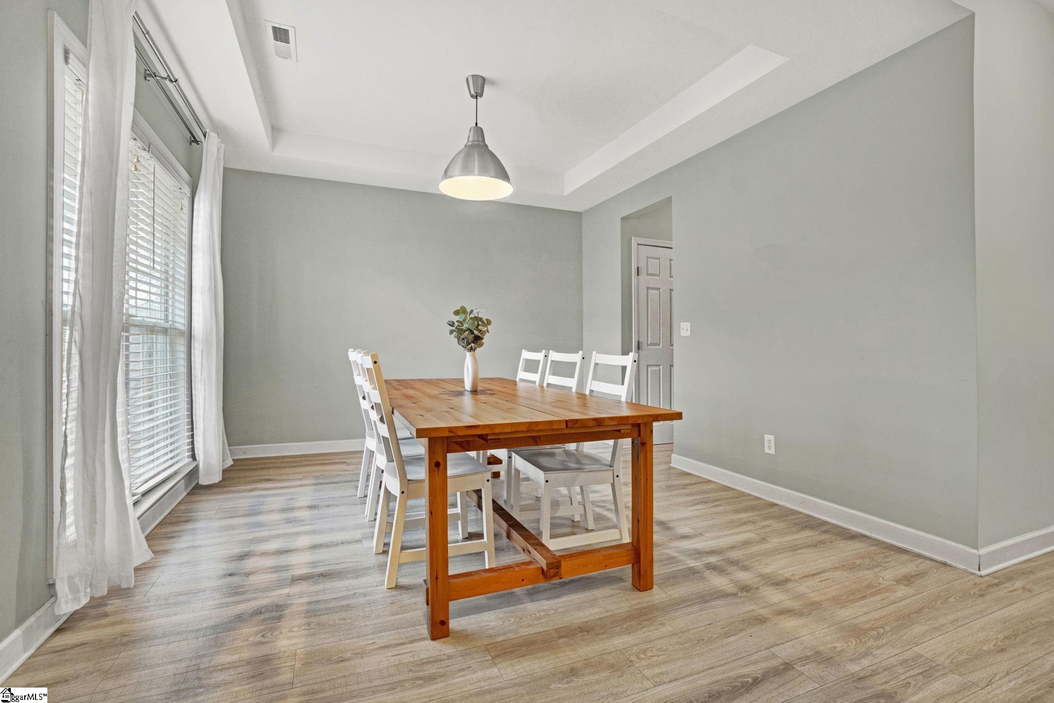 124 Garfield Lane Simpsonville, SC 29681 - Photo 5 of 42