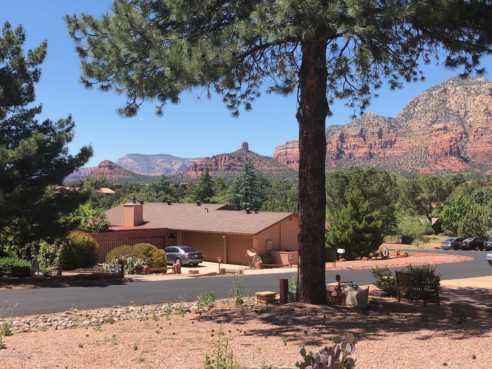 160 Sierra Road Sedona, AZ 86336 - Photo 4 of 31 Front yard/View