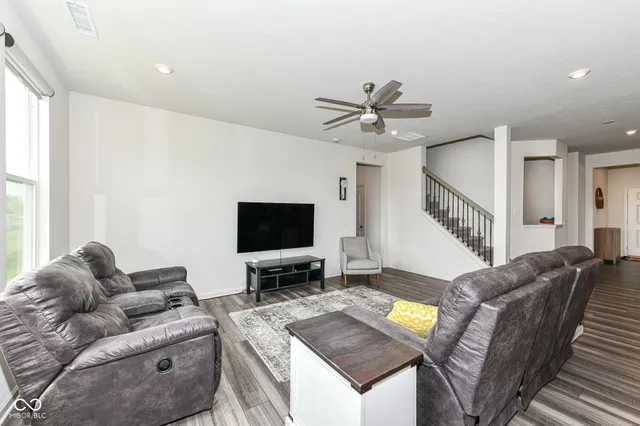 $2,600 | 7101 Oak Trce Lane, Brownsburg, IN 46112