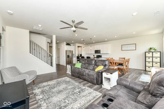 $2,600 | 7101 Oak Trce Lane, Brownsburg, IN 46112