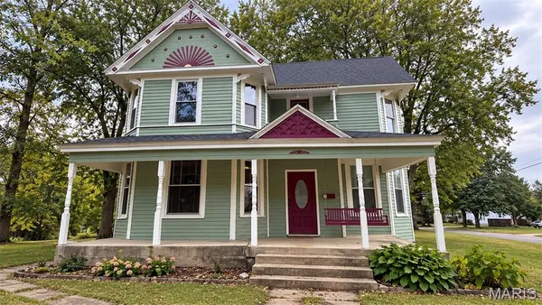 $155,000 | 229 North 1st Street, Vandalia, IL 62471