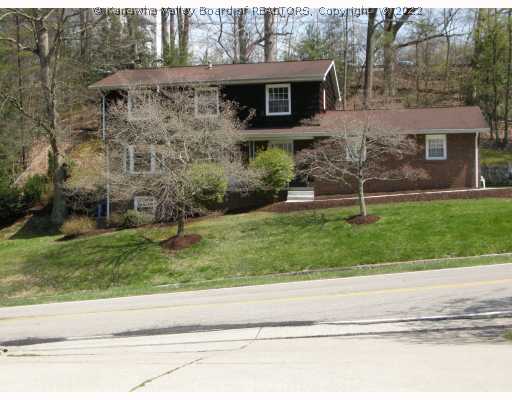 1891 Roundhill Road Charleston, WV 25314 - Photo 1 of 8 Exterior Front.