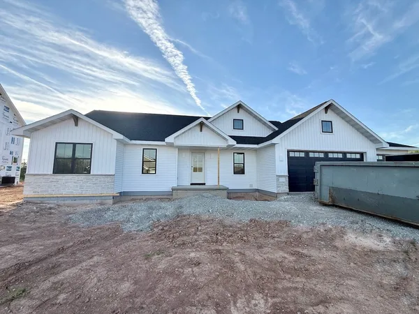 $699,900 | N8864 Galway Lane, Menasha, WI 54952
