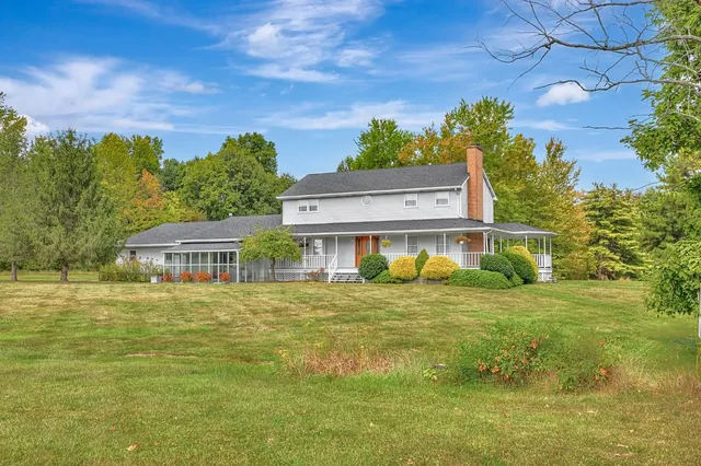 $625,000 | 1163 East Mud Pike Road, Osgood, IN 47037