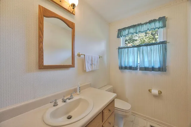 $625,000 | 1163 East Mud Pike Road, Osgood, IN 47037