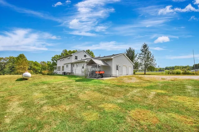 $625,000 | 1163 East Mud Pike Road, Osgood, IN 47037