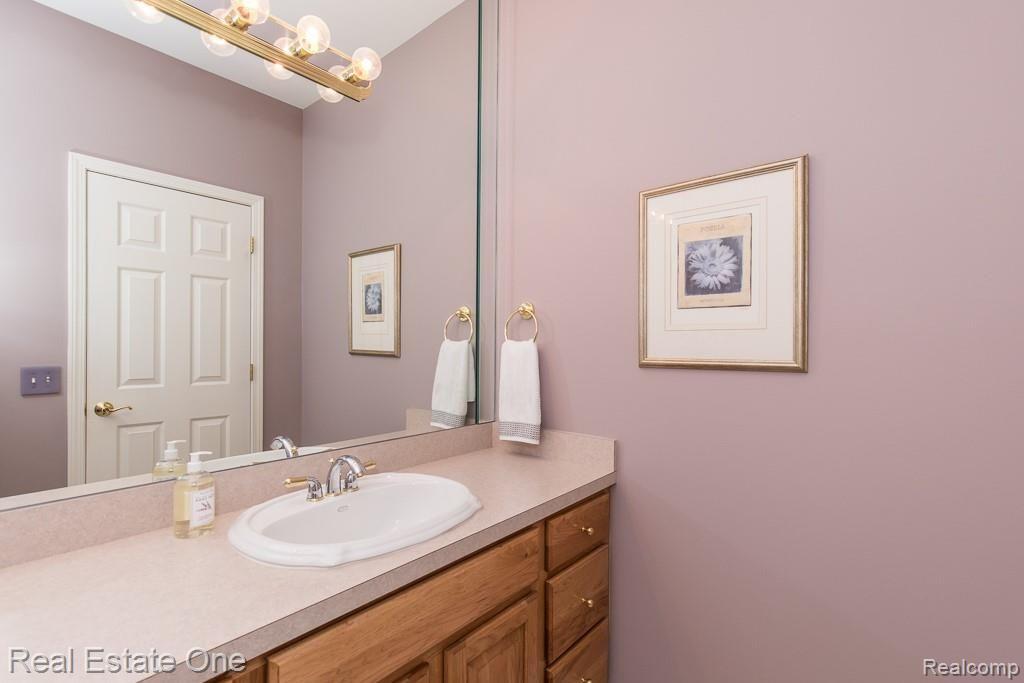 1406 Kentfield Drive Rochester, MI 48307 - Photo 10 of 52