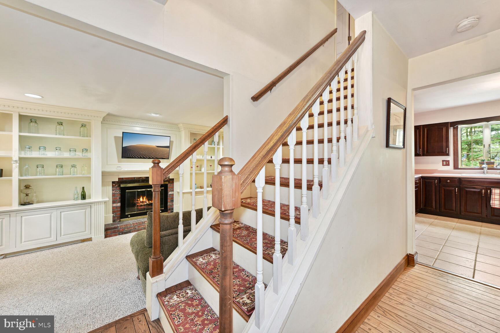 210 Crest Road Marlton, NJ 08053 - Photo 4 of 47 Gallery Image 4