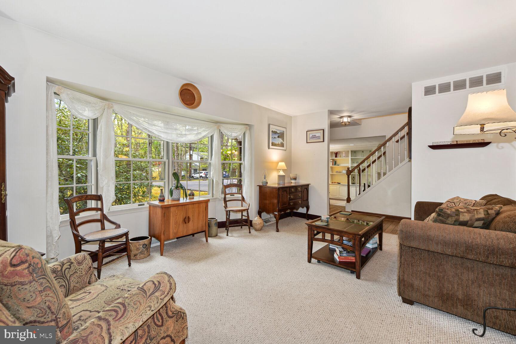 210 Crest Road Marlton, NJ 08053 - Photo 5 of 47 Living Room