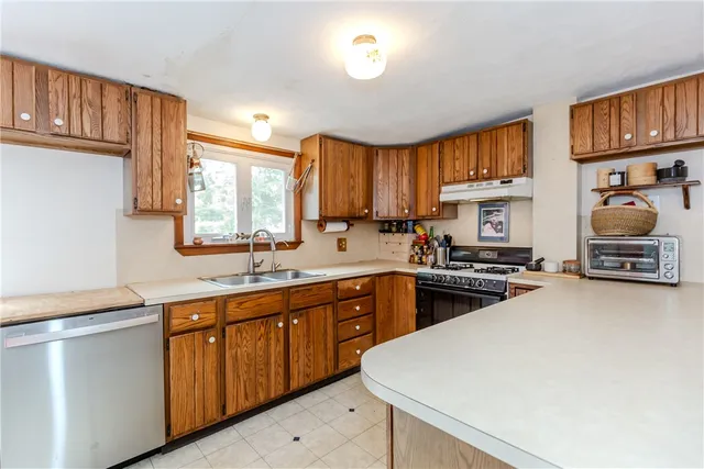 $385,000 | 339 Beverage Hill Avenue, Pawtucket, RI 02861