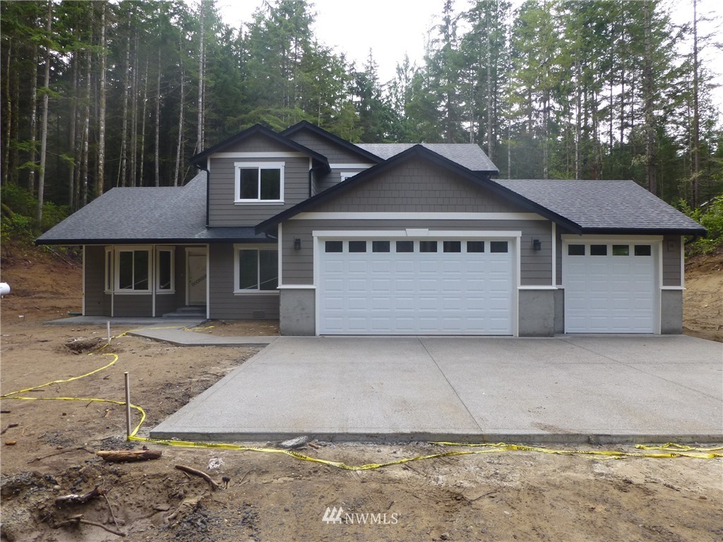 6676 Southeast Fragaria Road Olalla, WA 98359 - Photo 1 of 22 Gallery Image 1