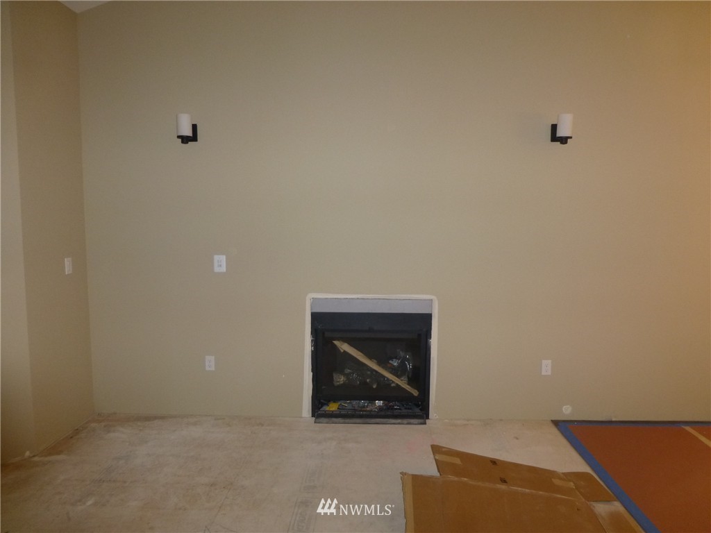 6676 Southeast Fragaria Road Olalla, WA 98359 - Photo 10 of 22 Gallery Image 10