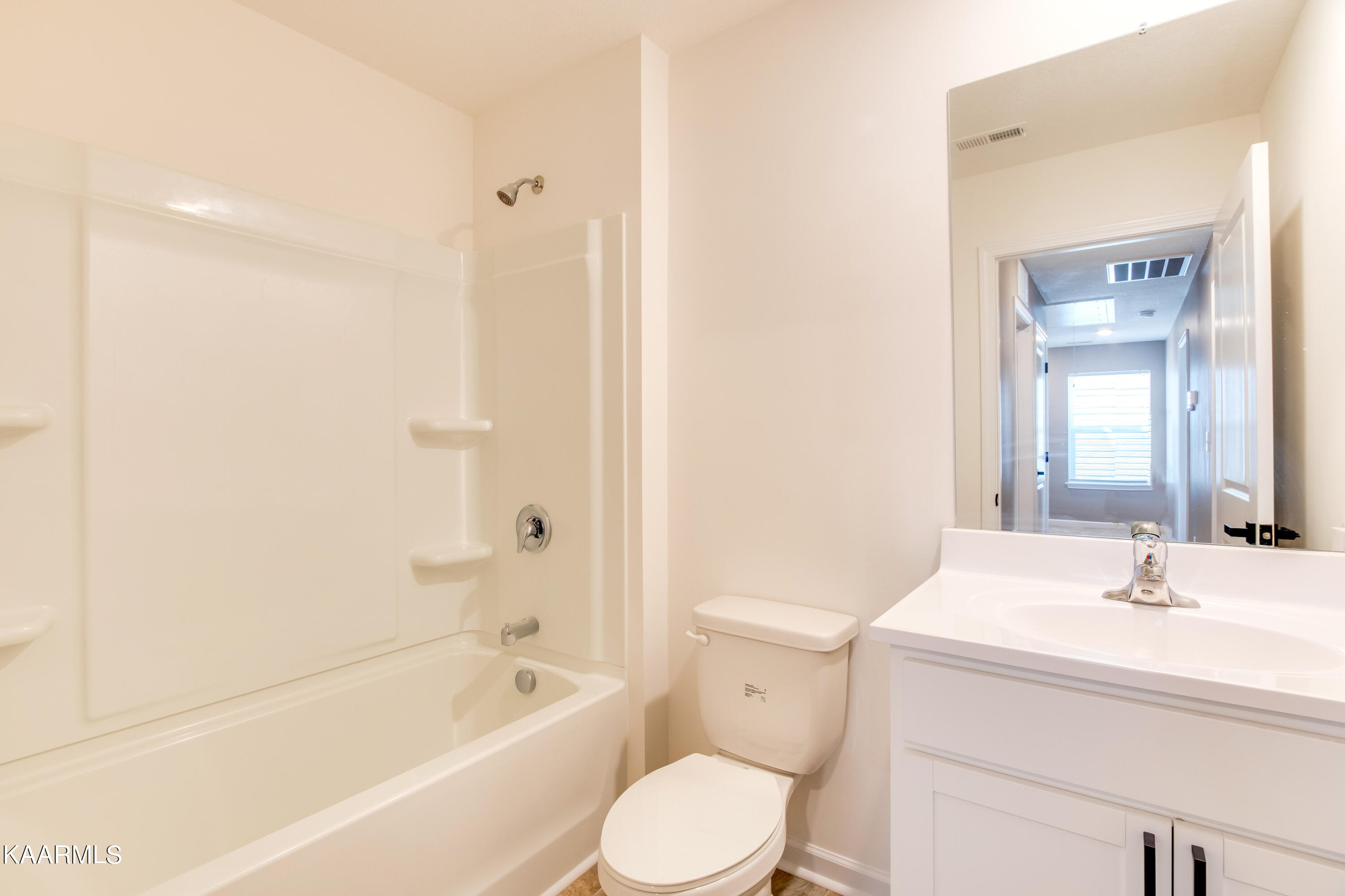 173 Ibis Loop Oak Ridge, TN 37830 - Photo 20 of 27 173 Ibis Loop-112