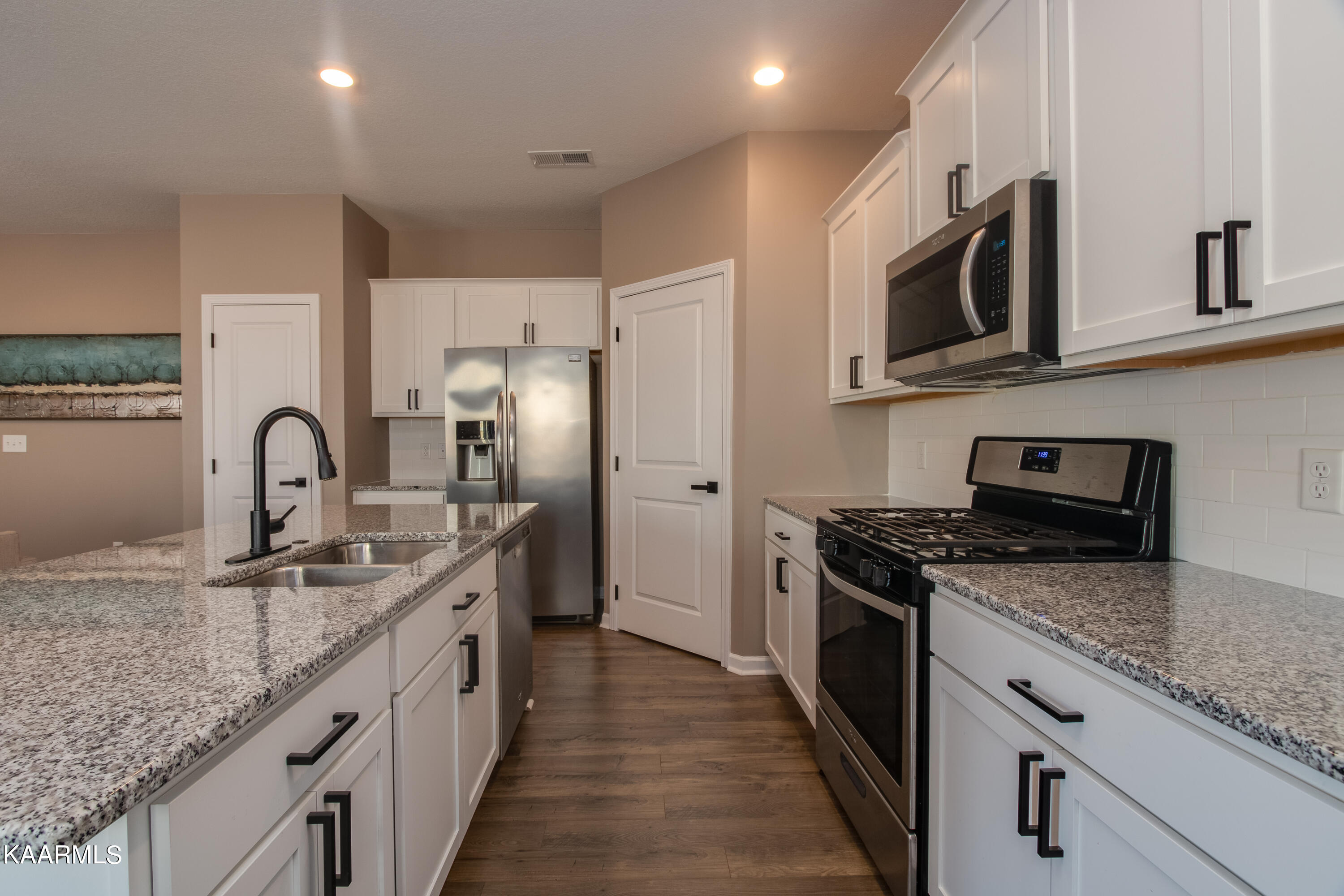 173 Ibis Loop Oak Ridge, TN 37830 - Photo 9 of 27 173 Ibis Loop-119