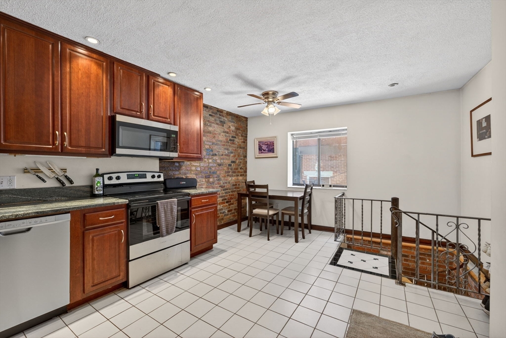 8 Wiget Street, Unit 1 Boston, MA 02113 - Photo 6 of 18