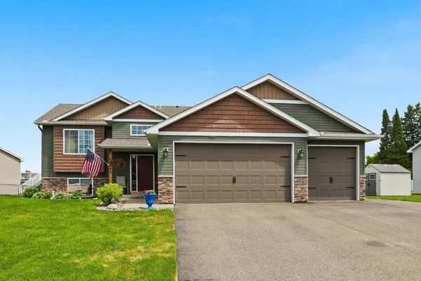 $399,900 | 25483 12th Bay Street, Zimmerman, MN 55398