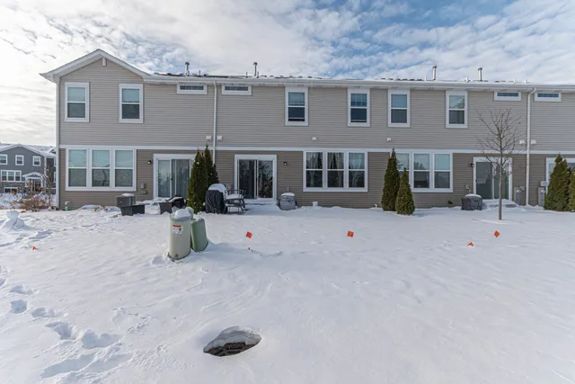 a view of a house with a outdoor space