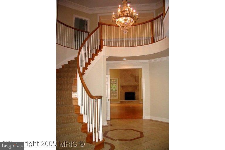 624 Live Oak Drive McLean, VA 22101 - Photo 2 of 10 a view of entryway and hall