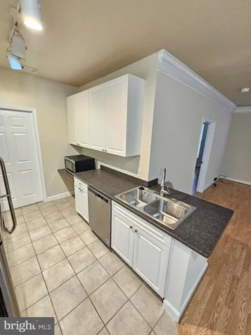 $2,150 | 501 Hungerford Drive, Unit 218, Rockville, MD 20850