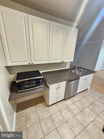 $2,150 | 501 Hungerford Drive, Unit 218, Rockville, MD 20850