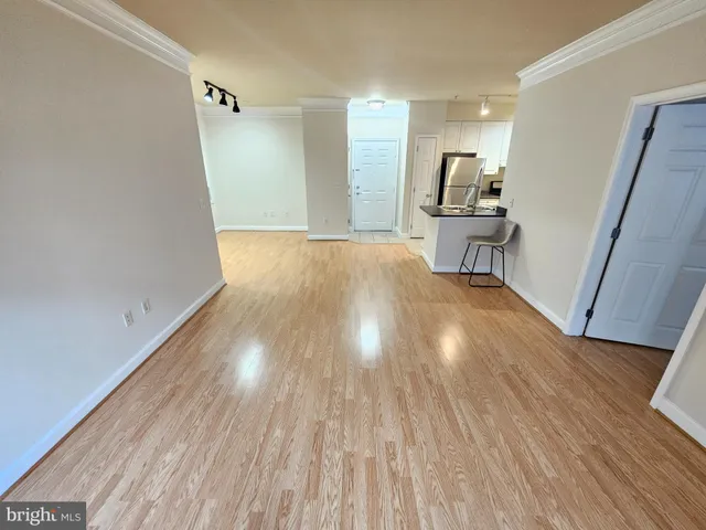 $2,150 | 501 Hungerford Drive, Unit 218, Rockville, MD 20850