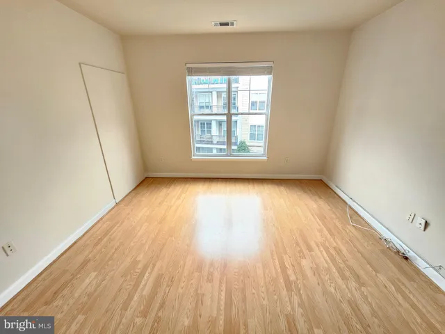 $2,150 | 501 Hungerford Drive, Unit 218, Rockville, MD 20850