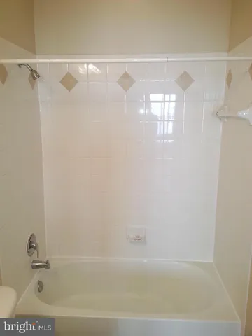 $2,150 | 501 Hungerford Drive, Unit 218, Rockville, MD 20850