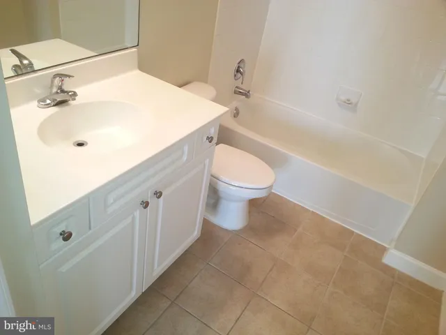 $2,150 | 501 Hungerford Drive, Unit 218, Rockville, MD 20850