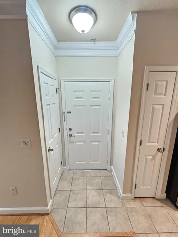 $2,150 | 501 Hungerford Drive, Unit 218, Rockville, MD 20850