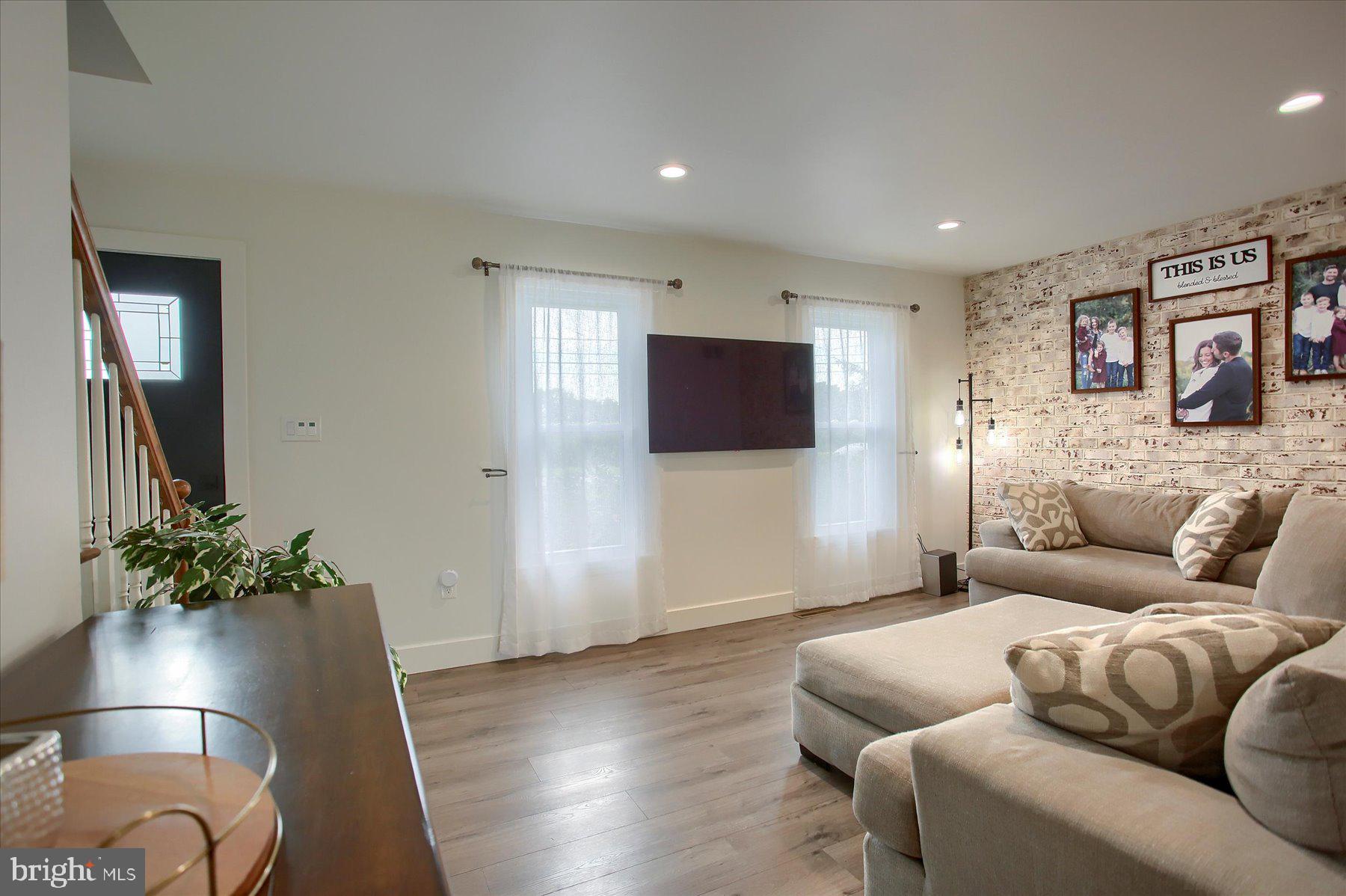 711 Landisville Road Manheim, PA 17545 - Photo 7 of 50 Fam Rm View #2