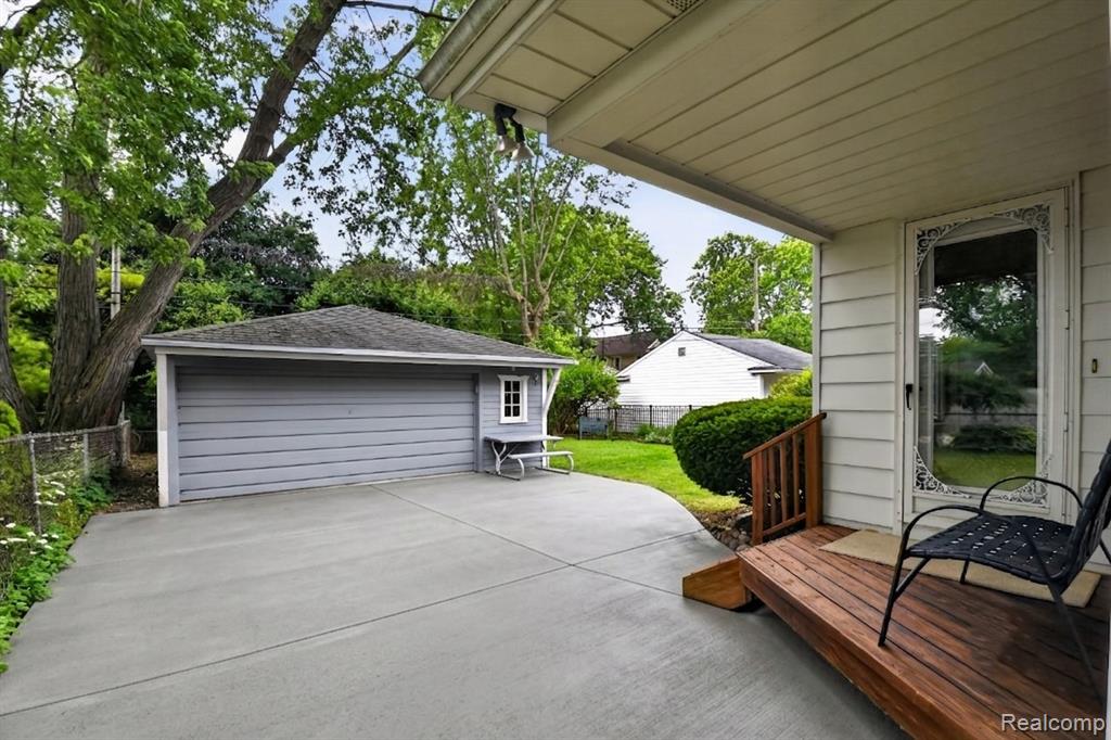 2400 Derby Road Birmingham, MI 48009 - Photo 33 of 38