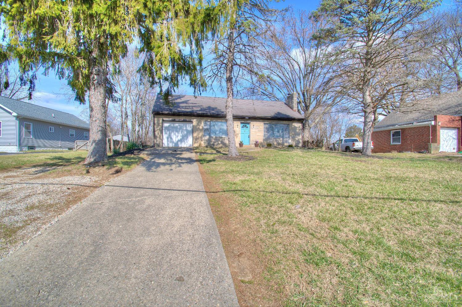 2868 Compton Road Cincinnati, OH 45251 - Photo 1 of 29