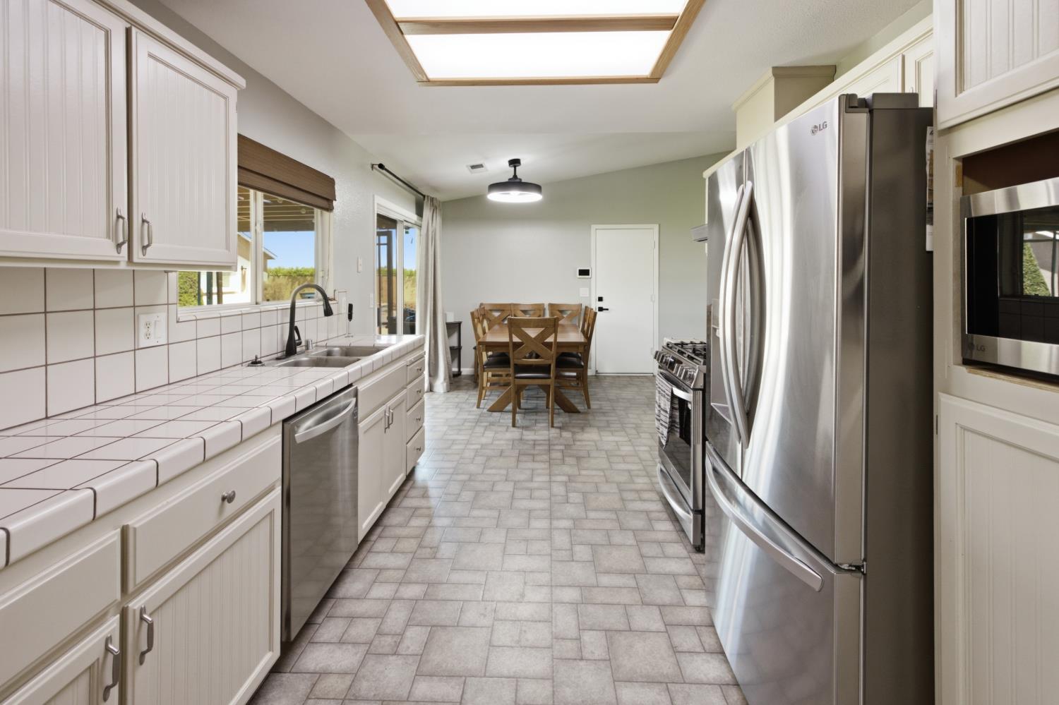 3448 Avenue 416 Reedley, CA 93654 - Photo 28 of 50 Gallery Image 28