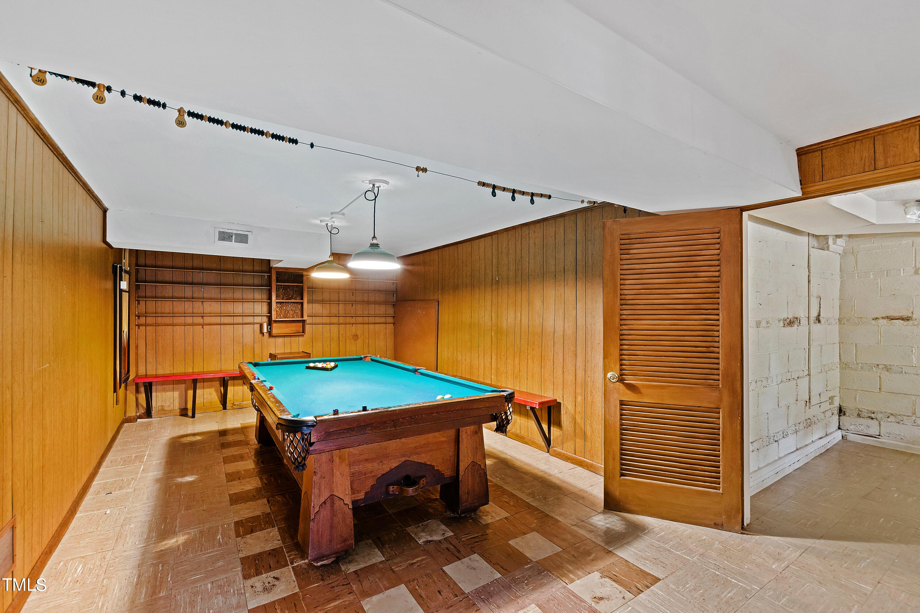 1725 Brooks Avenue Raleigh, NC 27607 - Photo 35 of 42 32 pooltable_2