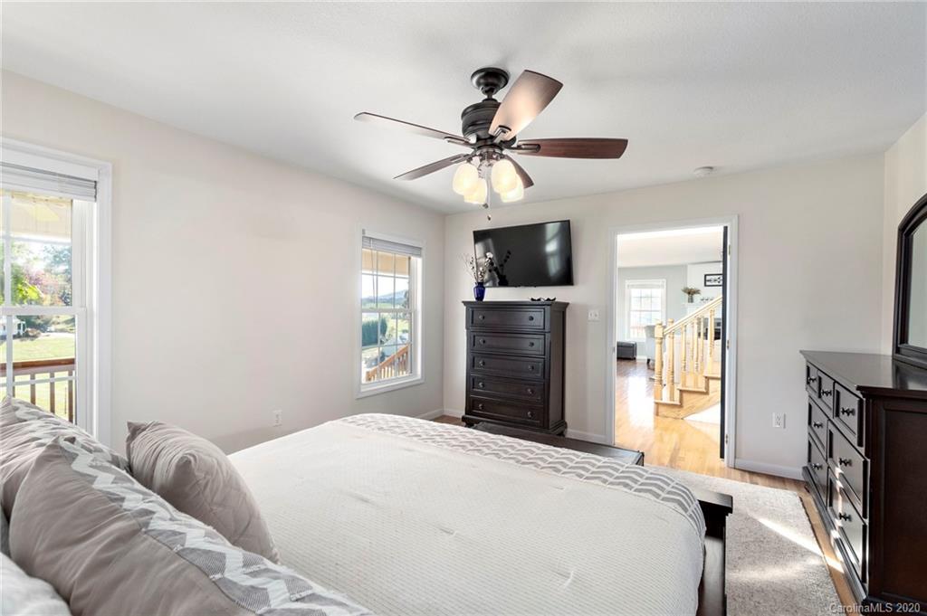 52 Lawson Ridge Road Leicester, NC 28748 - Photo 13 of 42 Gallery Image 13