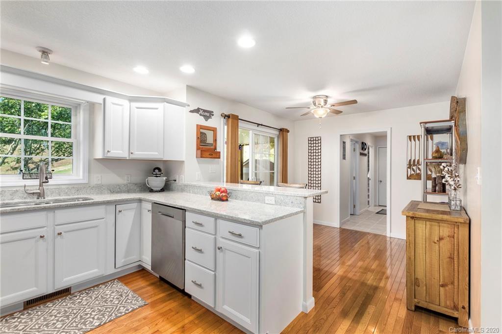 52 Lawson Ridge Road Leicester, NC 28748 - Photo 23 of 42 Gallery Image 23