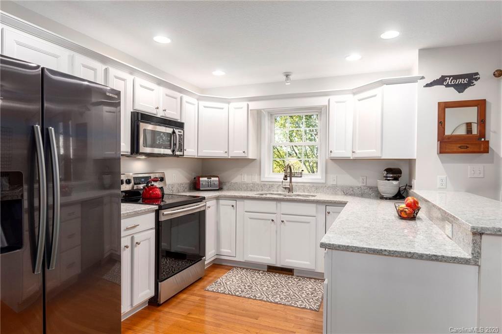 52 Lawson Ridge Road Leicester, NC 28748 - Photo 24 of 42 Gallery Image 24
