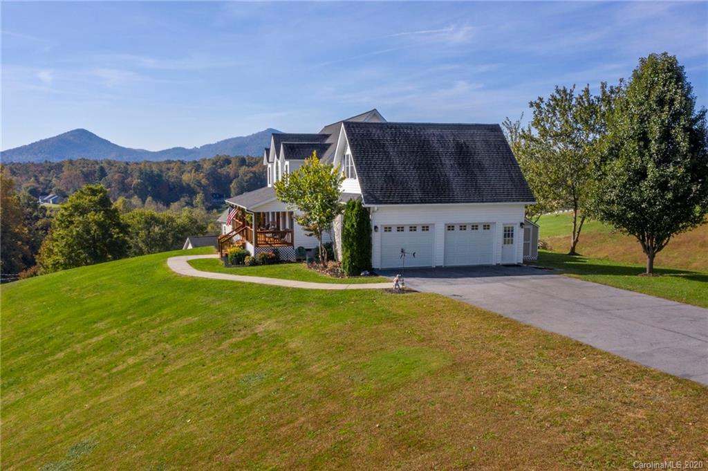 52 Lawson Ridge Road Leicester, NC 28748 - Photo 4 of 42 Gallery Image 4