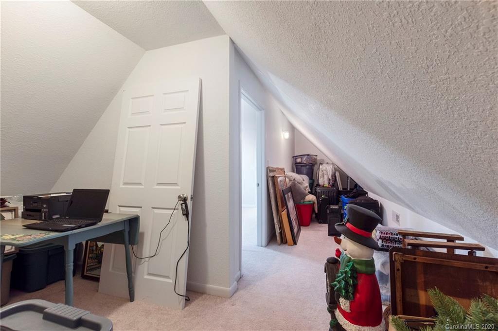 52 Lawson Ridge Road Leicester, NC 28748 - Photo 37 of 42 Gallery Image 37